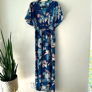 Flowered dress Size Small - Lovestich
